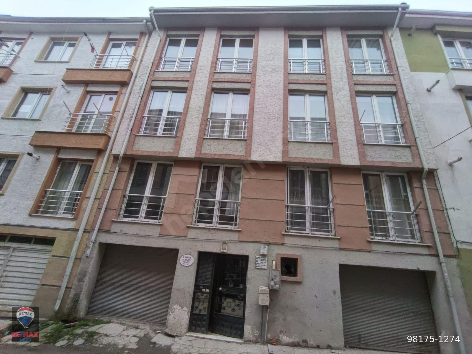 RE/MAX MOD'DAN SÜTLÜCE'DE GENİŞ KİRACILI SATILIK 1+1 DAİRE