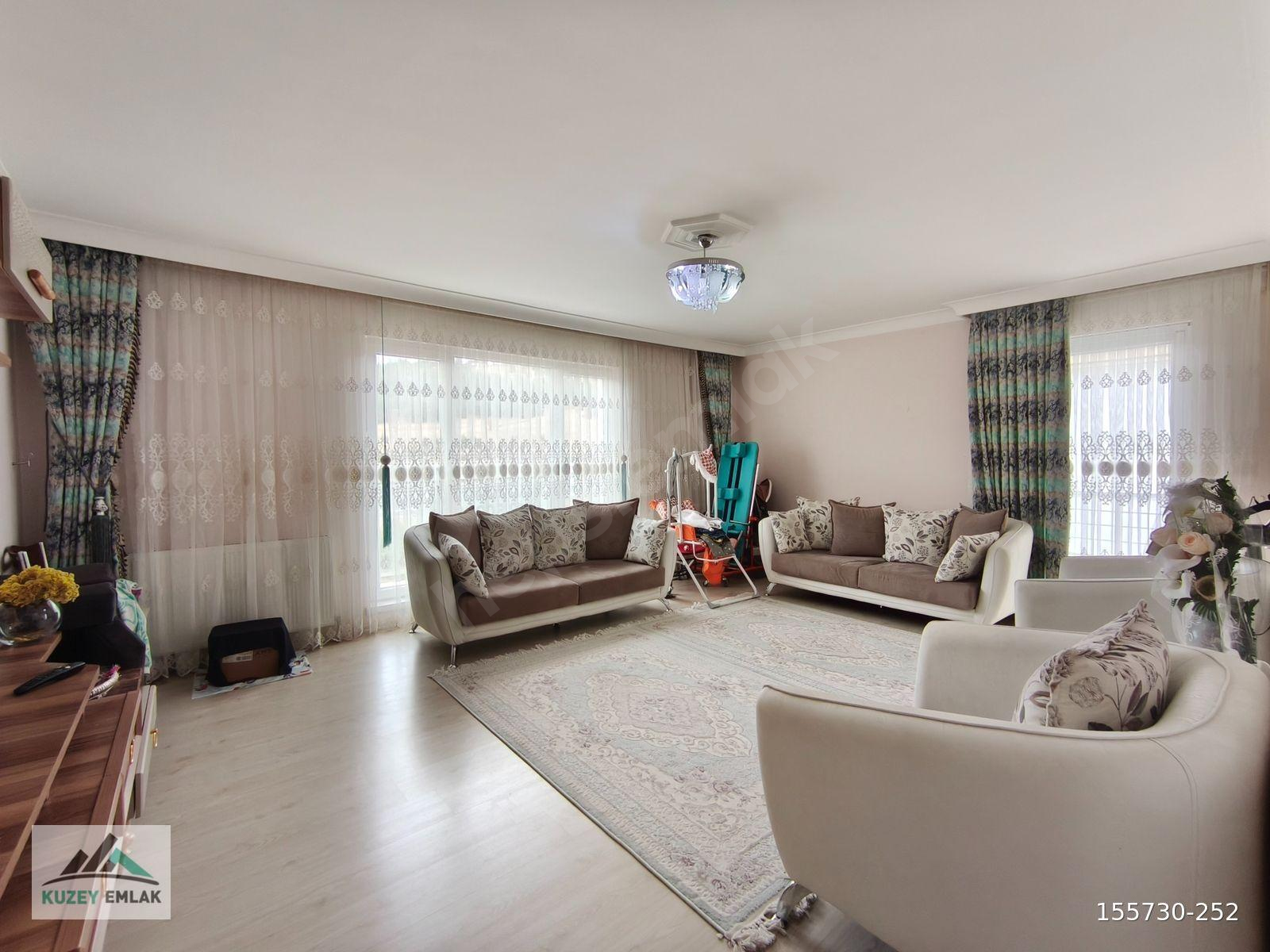 KUZEY EMLAK'TAN 4+1 ODALI LÜKS DAİRE