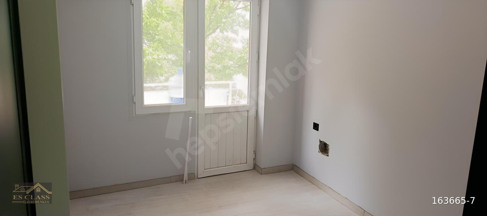 Kuşadası Kadınlar Denizi'nde satılık 3+1 daire