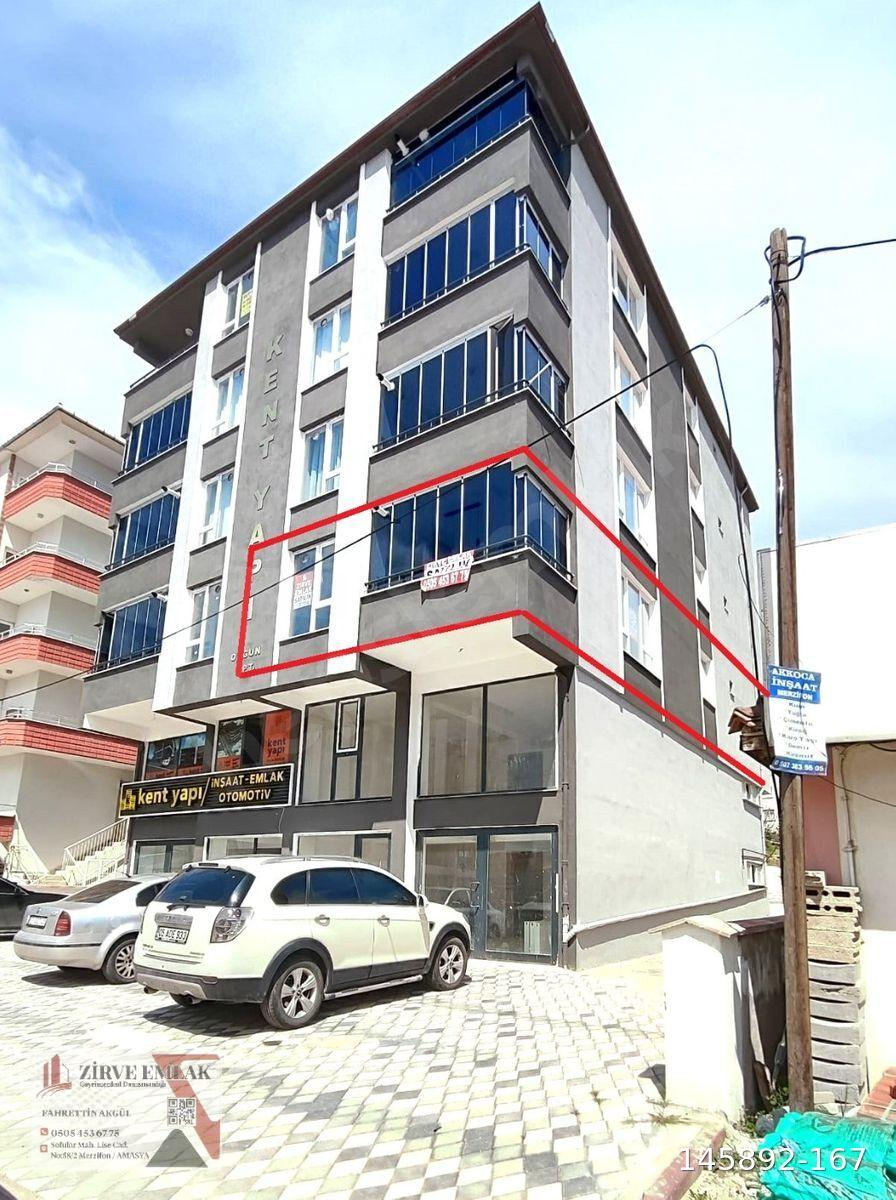ZİRVE EMLAKTAN HARMANLAR MAH. ZÜBEYDE HANIM CAD. 140 M2, 3+1, İÇİ YAPILI SATILIK DAİRE