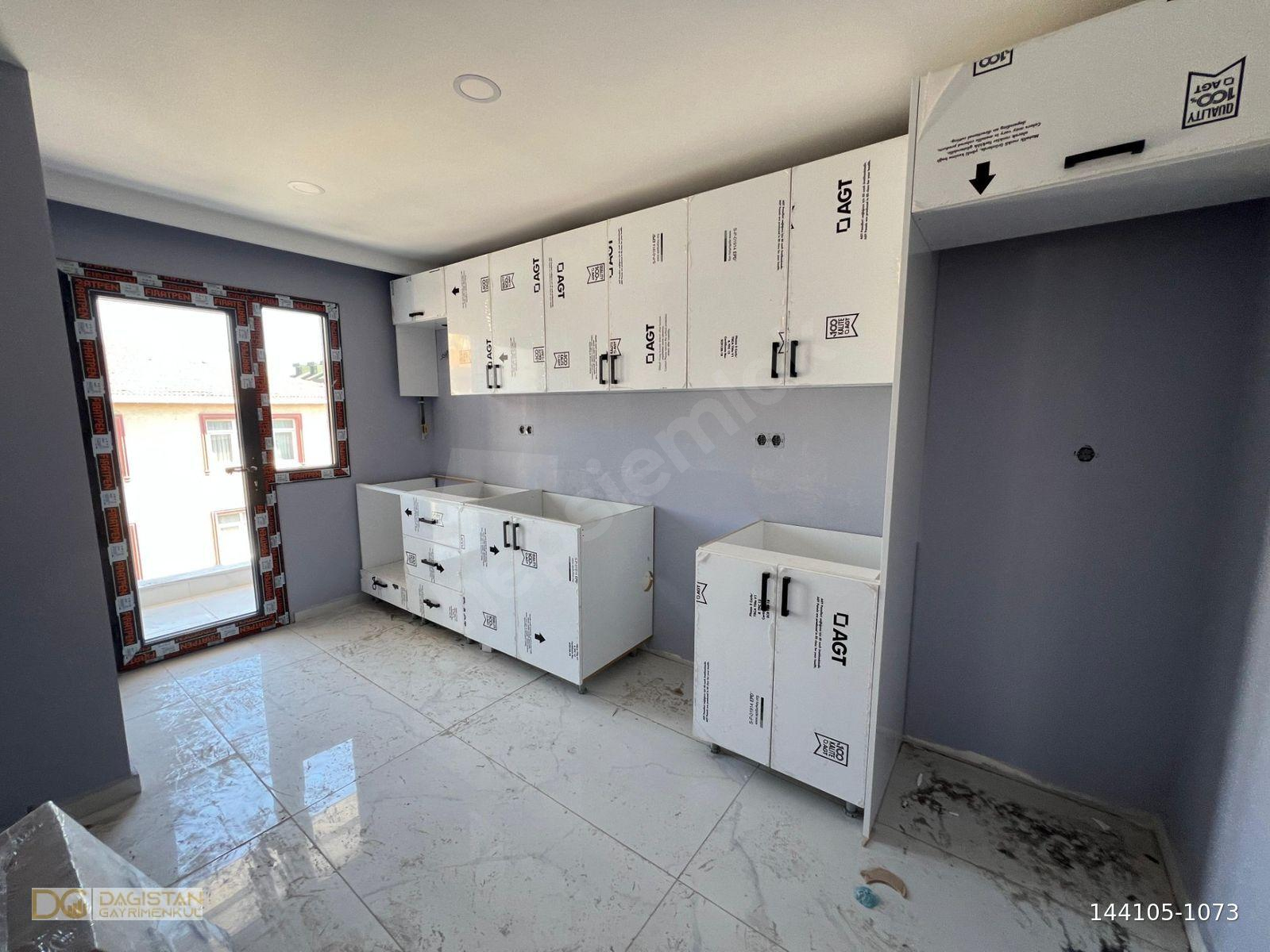 AVCILAR MERKEZ’DE GENİŞ TERASLI SIFIR BİNADA SATILIK 4+2 DUBLEKS DAİRE