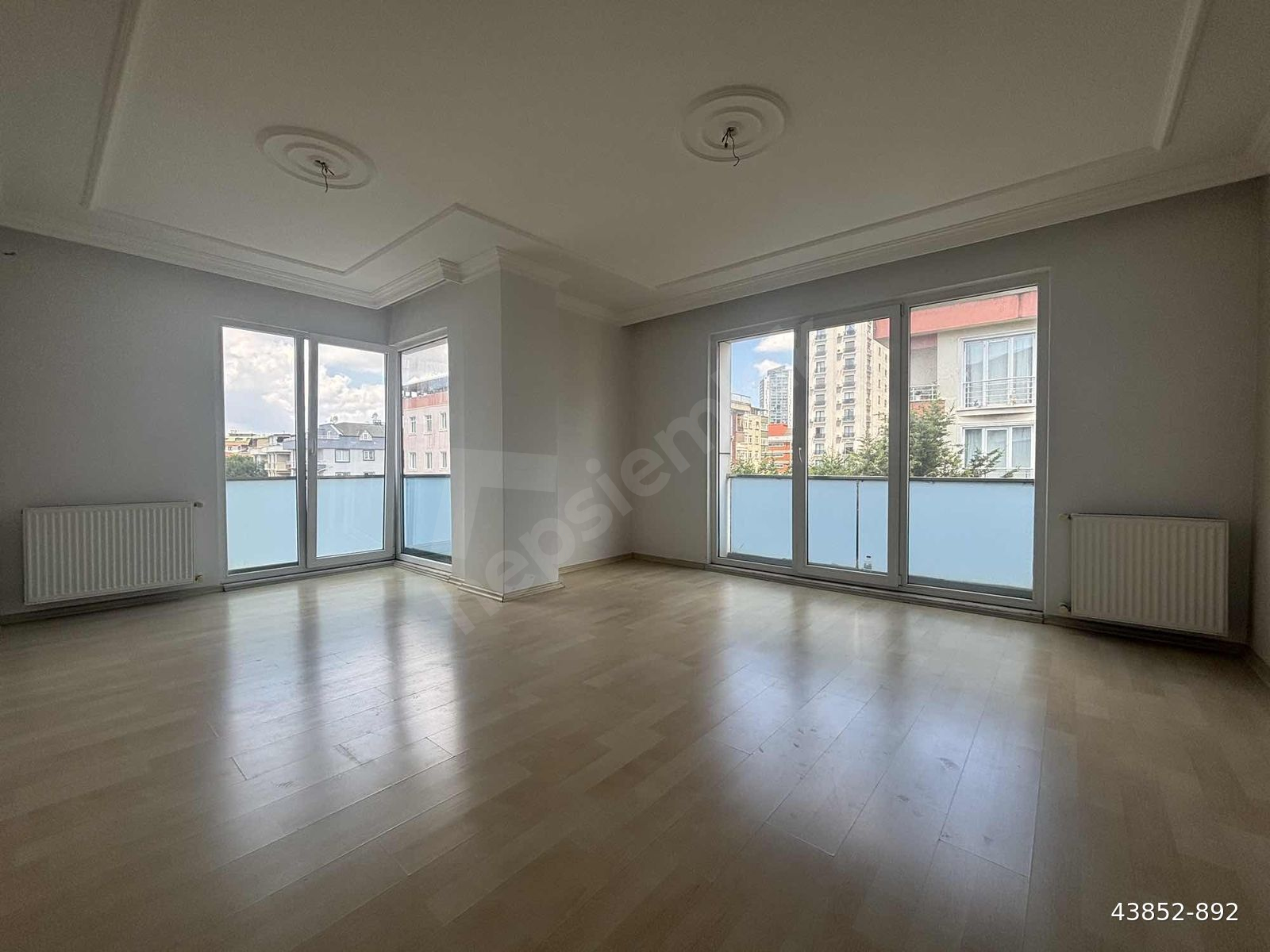 ATAŞEHİR İNÖNÜ'DE METROYA ULAŞIMA ÇOK YAKIN 3+1 DAİRE