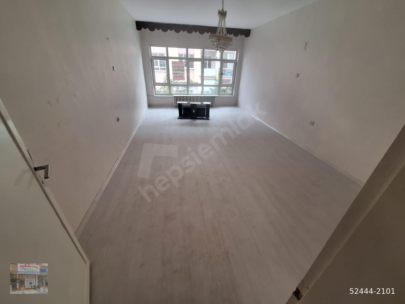 CADDE ÜZERİN DE SALON BAĞIMSIZ ÖN CEPHEDE YILDIRIM EMLAK