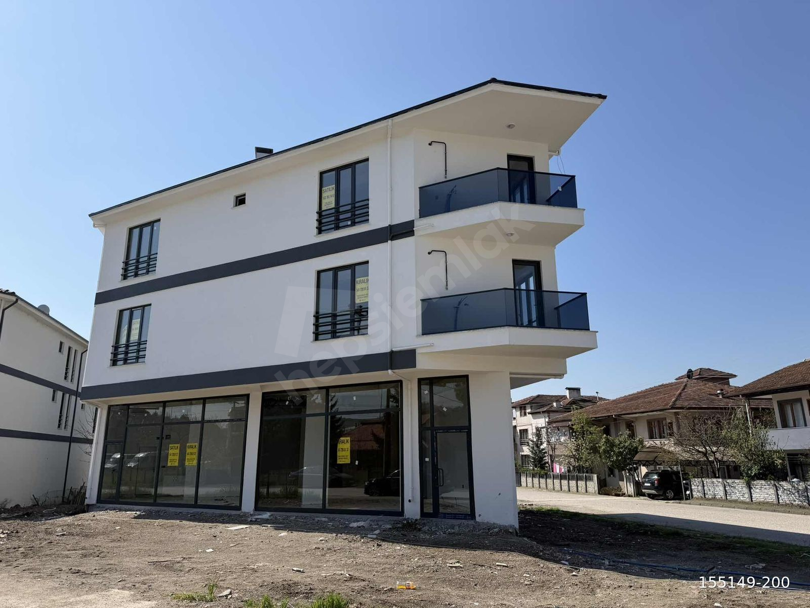 DÜZCE KONURALPTE KİRALIK 1+1 SIFIR DAİRELER PERAS SUİT
