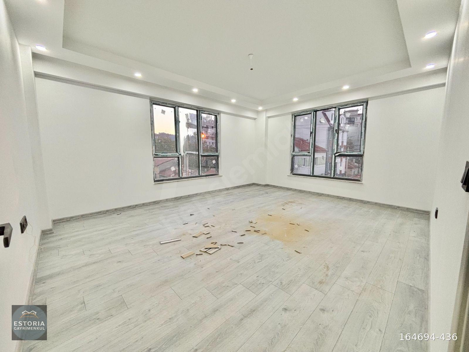 ESTORIA'DAN BÜYÜKPARK YAKINI ÖZEL GARAJLI ARAKAT 2+1 DAİRE