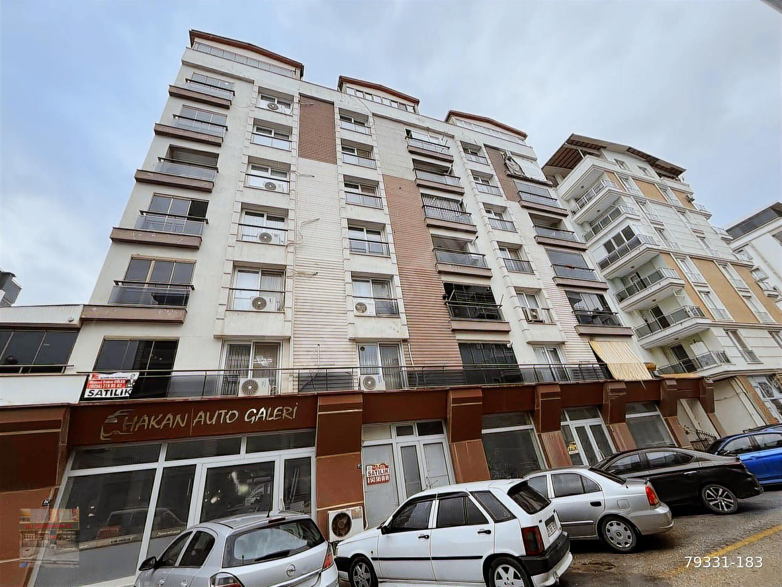 İNCİRLİOVA SANDIKLI CADDE ÜZERİNDE TERASLI FERAH 3+1 DAİRE