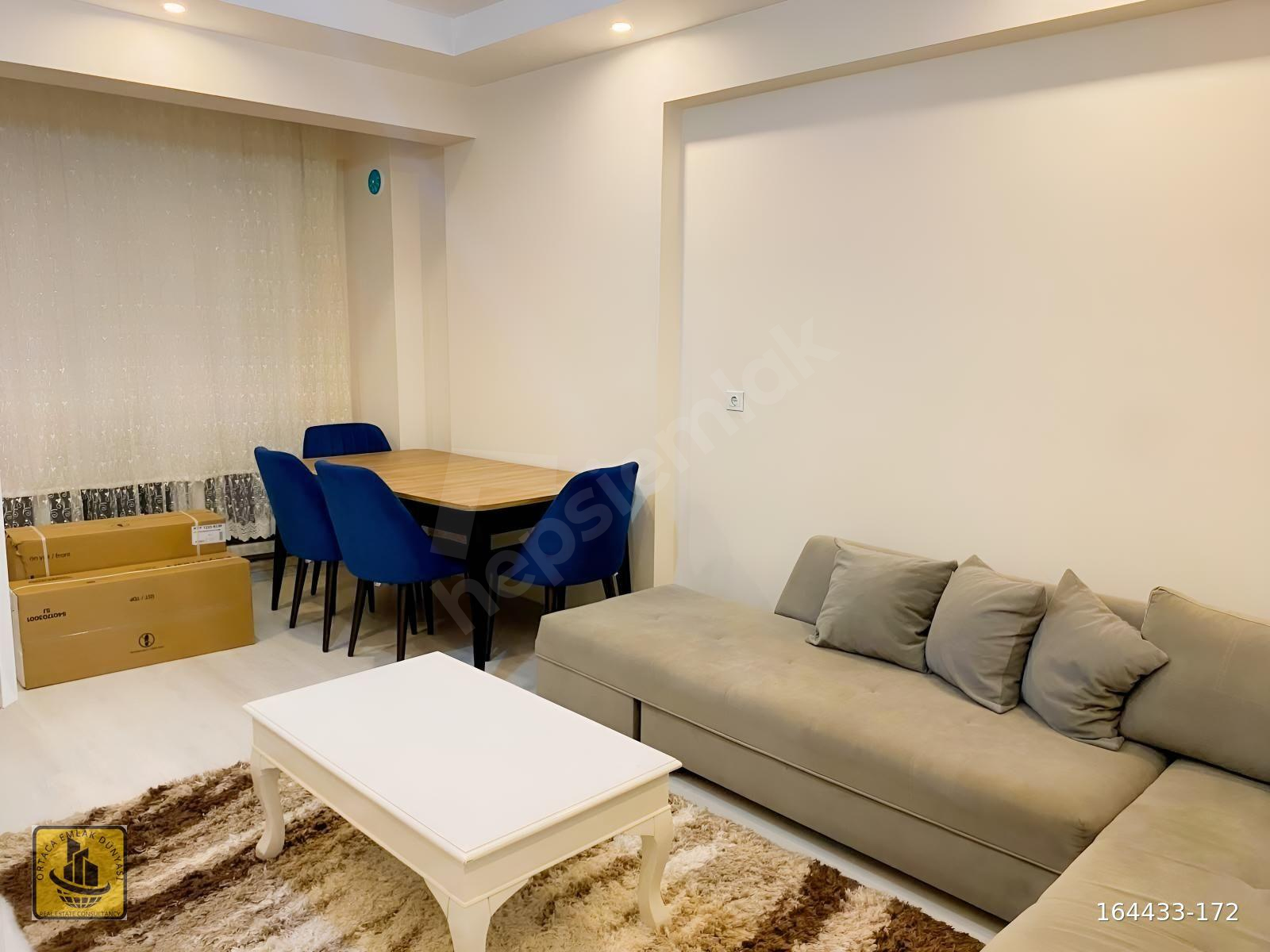 DALAMAN GAZİ BULVARINDA BEZKESE MAHALLESİNDE 1+1 EŞYALI DAİRE