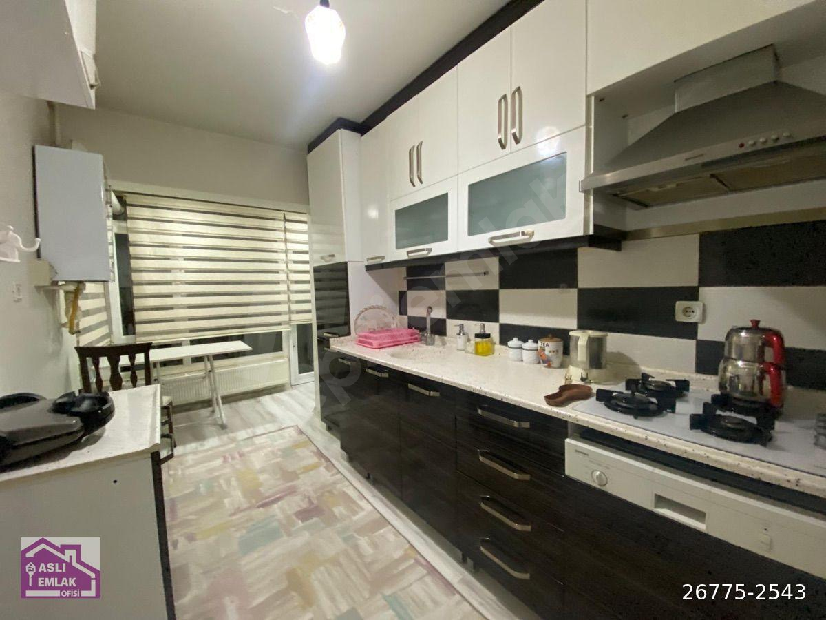 ASLI DAN SOKULLU ANA CADDE ÜSTÜ KOMBİL BAHÇE KATI FUL EŞYALI