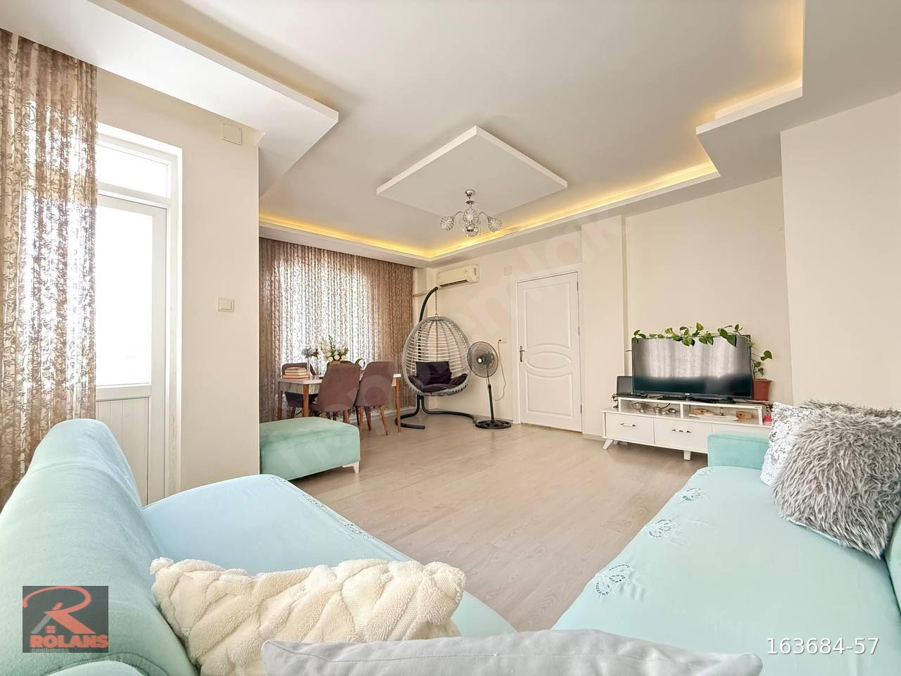 MEZİTLİ YENİ MAHALLE'DE BAĞIMSIZ MUTFAK EŞYALI 3+1