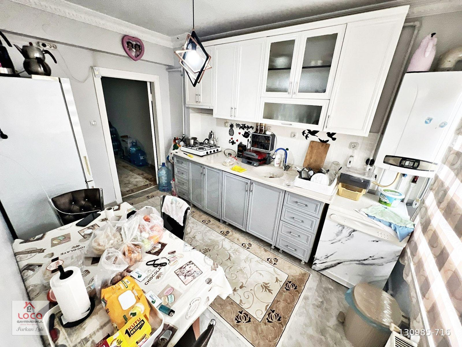 REFİK SAYDAM CADDE PARALELİ ARA KAT 3+1 ASANSÖRLÜ E.BNYOLU DAİRE