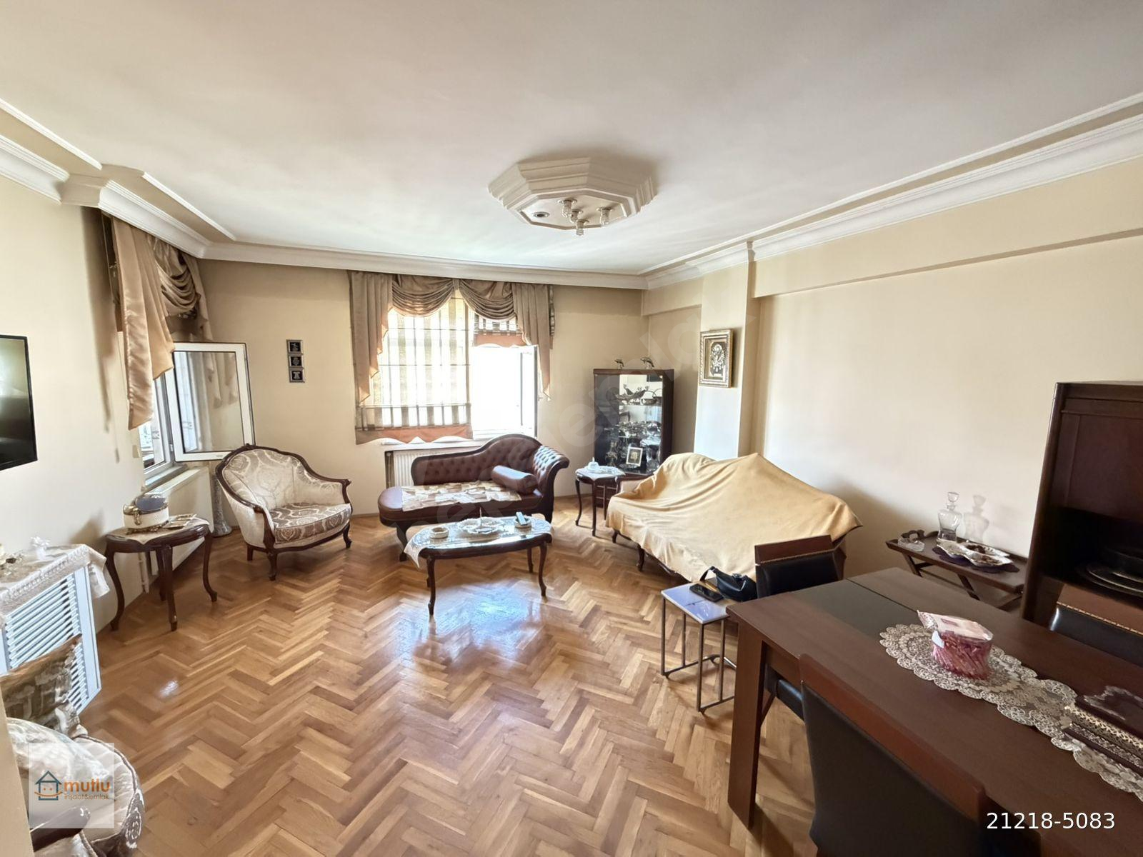 BAHÇELİEVLER SİYAVUŞPAŞADA, KENTSELE GİRECEK BİNADA, 120 M2, ASANSÖRLÜ, 3+1 SATILIK DAİRE