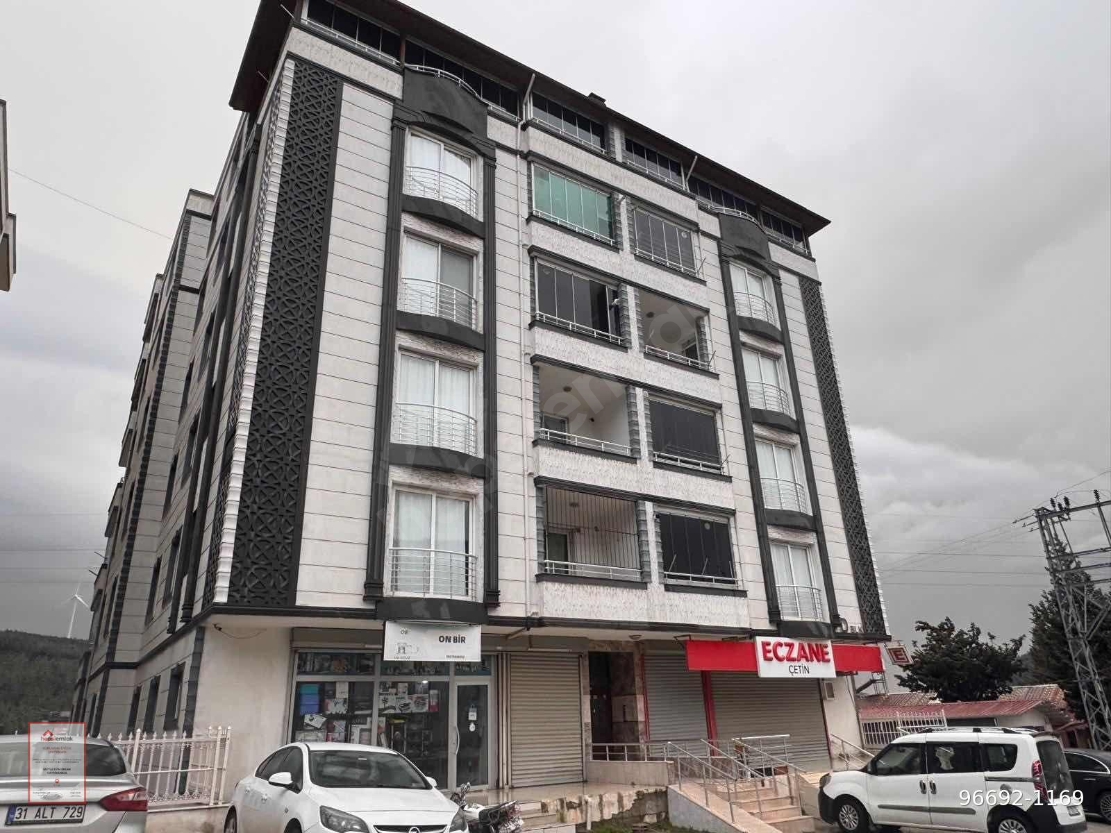 BELEN GEDİK HALİL BEY ANA YOL ÜZERİNDE ECZANE ÜSTÜ SATILIK