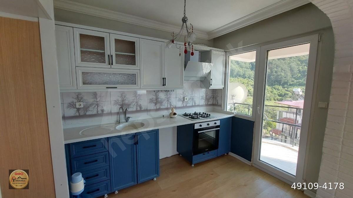 KUŞADASI GÜZELÇAMLIDA DENİZ VE ORMAN MANZARALI SATILIK 3+1 DAİRE