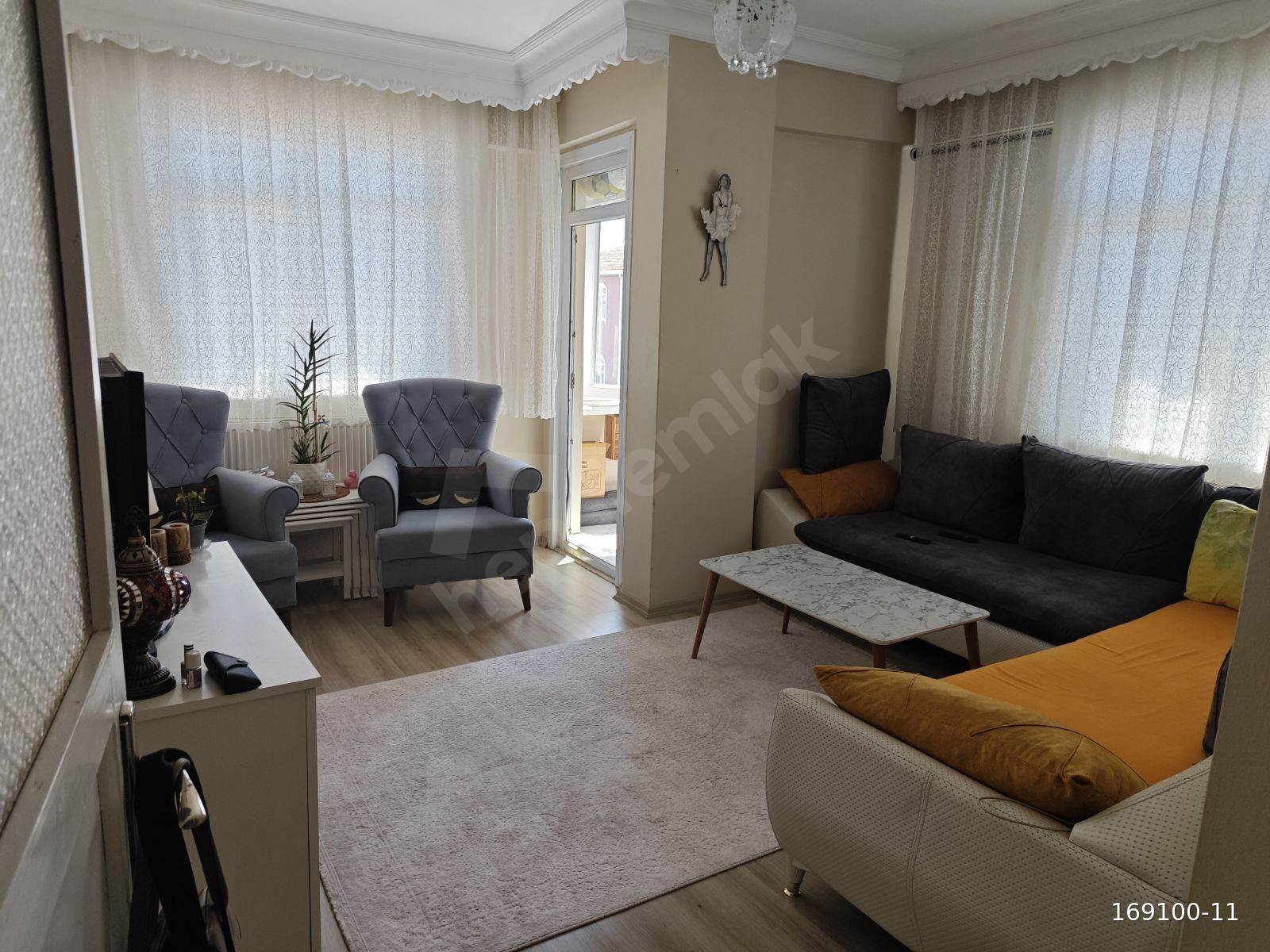 MEDİNE EMLAKTAN 2+1 5.KAT 80m2 HİSSELİ ÖN CEPHE KOMBİLİ PARKELİ