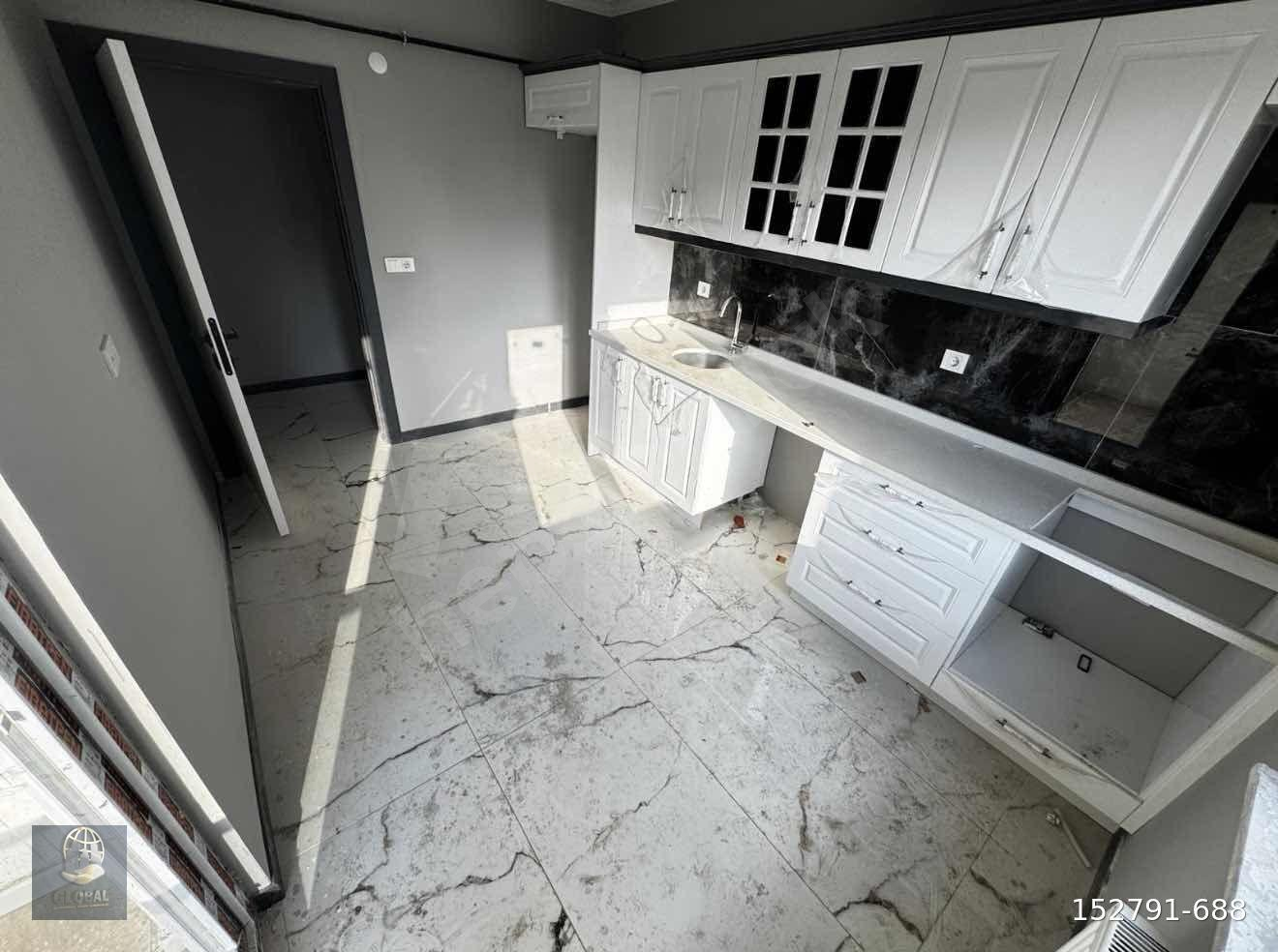 MERKEZİ KONUMDA HUZUR EVİ CİVARI 2+1 EBEVEYNLİ 95m2 GENİŞ SIFIR