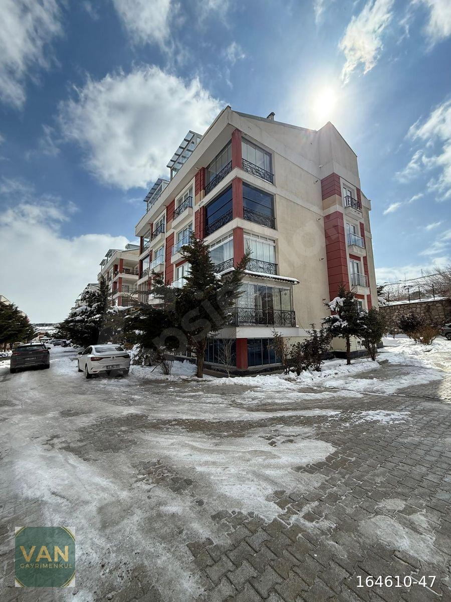 ORSAY EDREMİT KONAKLARI'NDA KİRALIK 6+1 DUBLEKS DAİRE