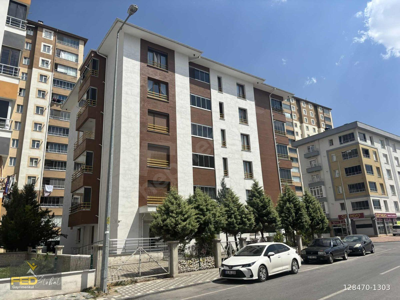 MİTHATPAŞA MAH. KANAL BOYUNA YAKIN SATILIK 3+1 ARA KAT DAİRE