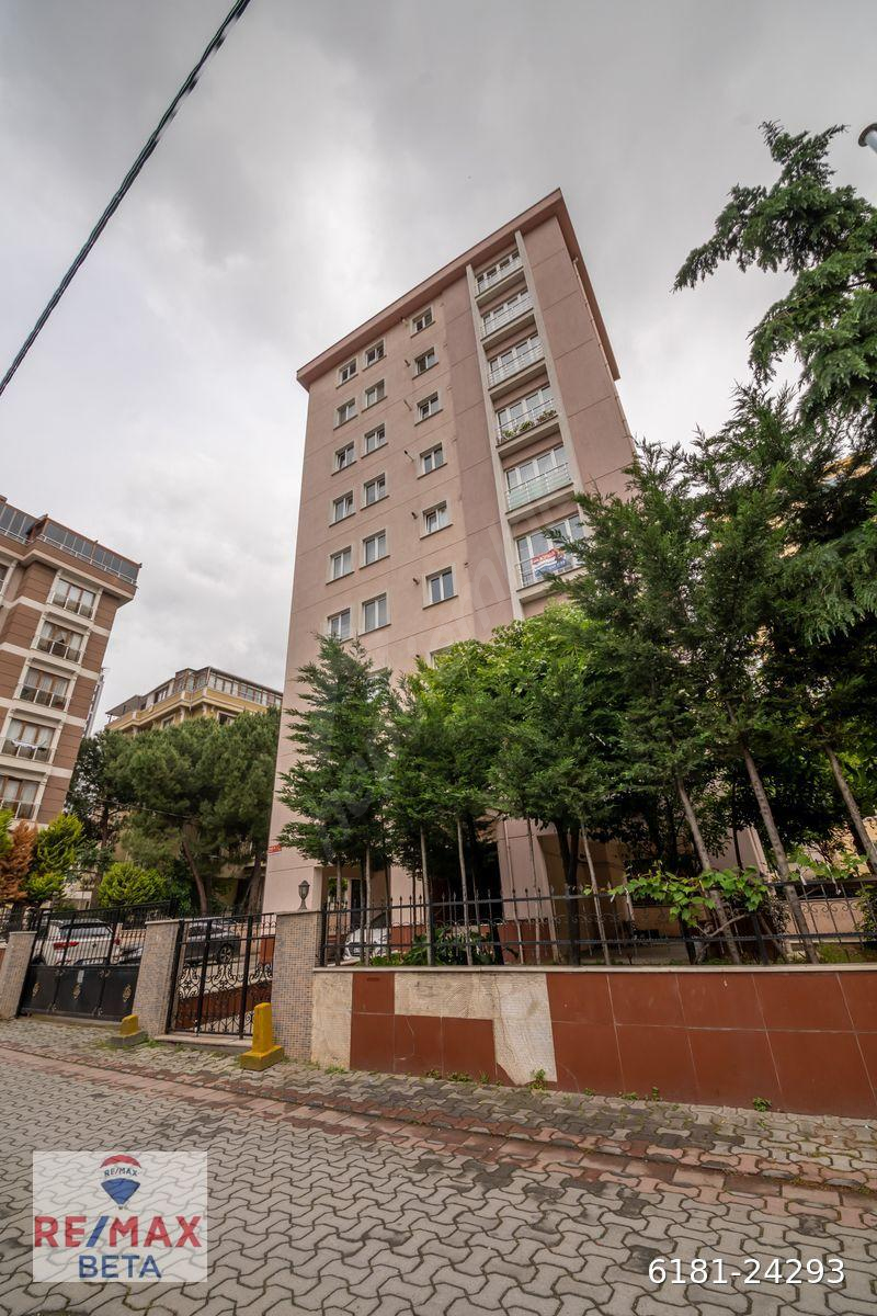 KÜÇÜKBAKKALKÖY METROYA YAKIN TEMİZ 3+1 KİRALIK