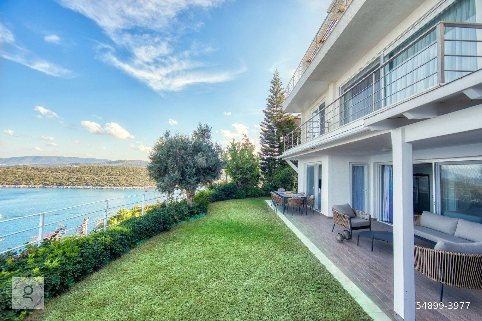 BODRUM TÜRKBÜKÜ HEBİL'de DENİZE EN ÖN SIRA DUBLEKS VİLLA