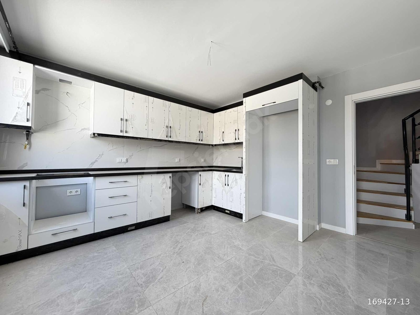 KAZIM KARABEKİR MAH 3+1 170 m² EMİN EVİME UYGUN ÇATI DUBLEX
