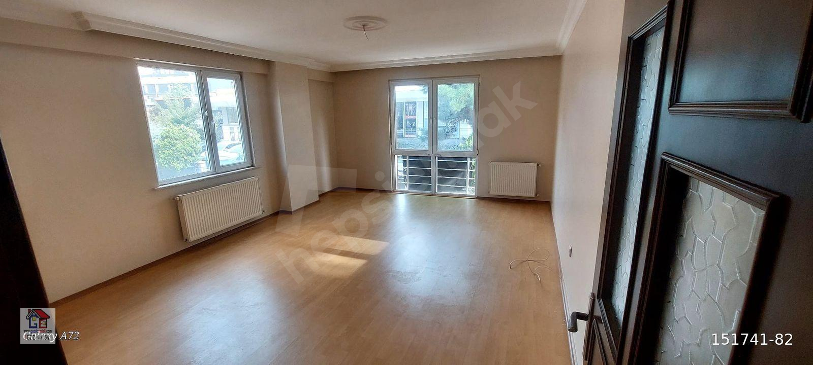 Küçükbakkalköyde Genç Binada Metroya Yakın Mesafede 3+1 Kiralık