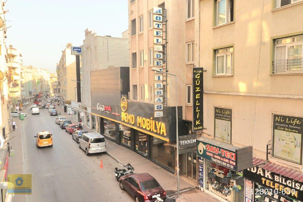 ZEYTİNLİ BAHÇE CADDESİNDE CADDE ÜZERİNDE 3+1 SATILIK DAİRE