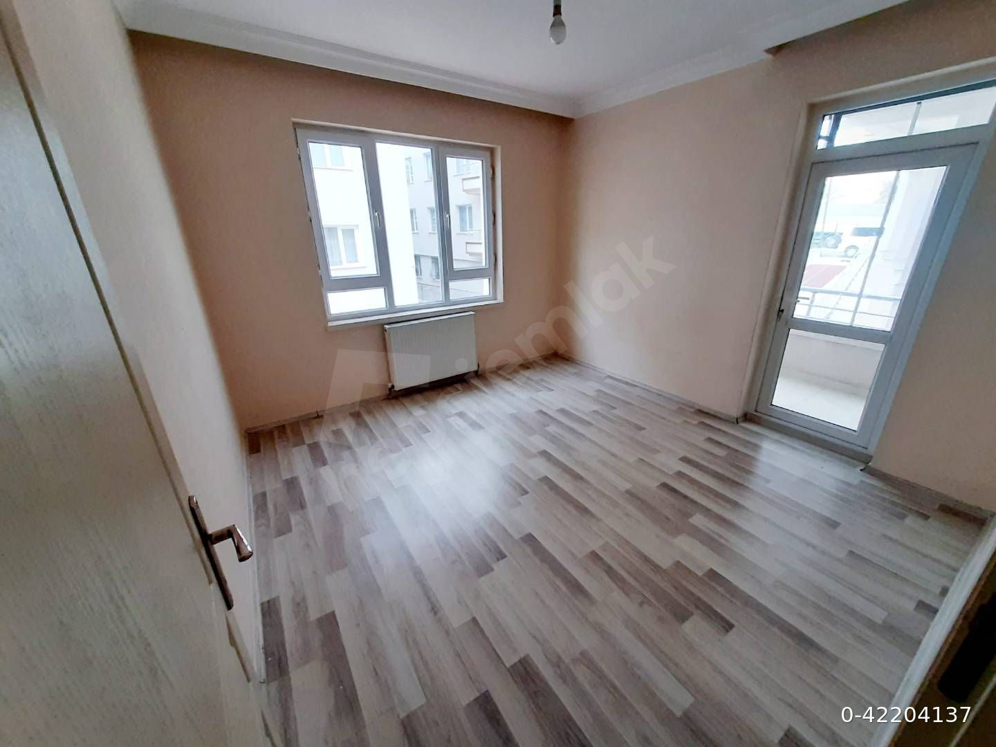 SAHİBİNDEN Kiralık Ara Kat Asansörlü Kombili Klimalı Daire