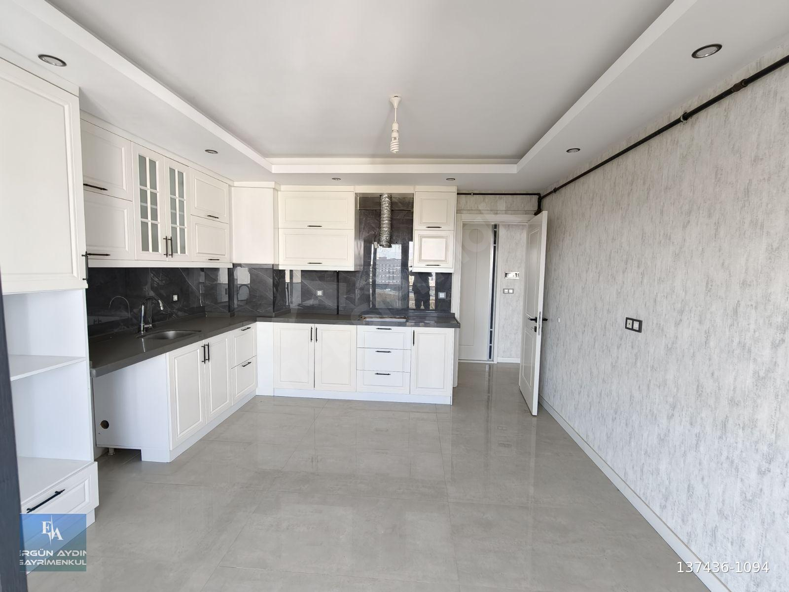 ERGÜN AYDIN'DAN Karahasanlı'da Merkezi Konumda 3+1 165m2 Daire