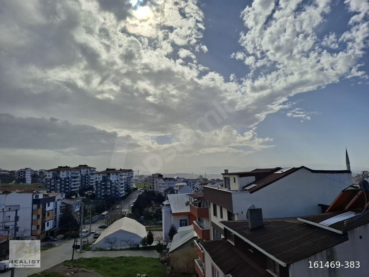 ÇAYIROVA BOSNA CADDESİNDE 2+1 DUBLEKS DAİRE