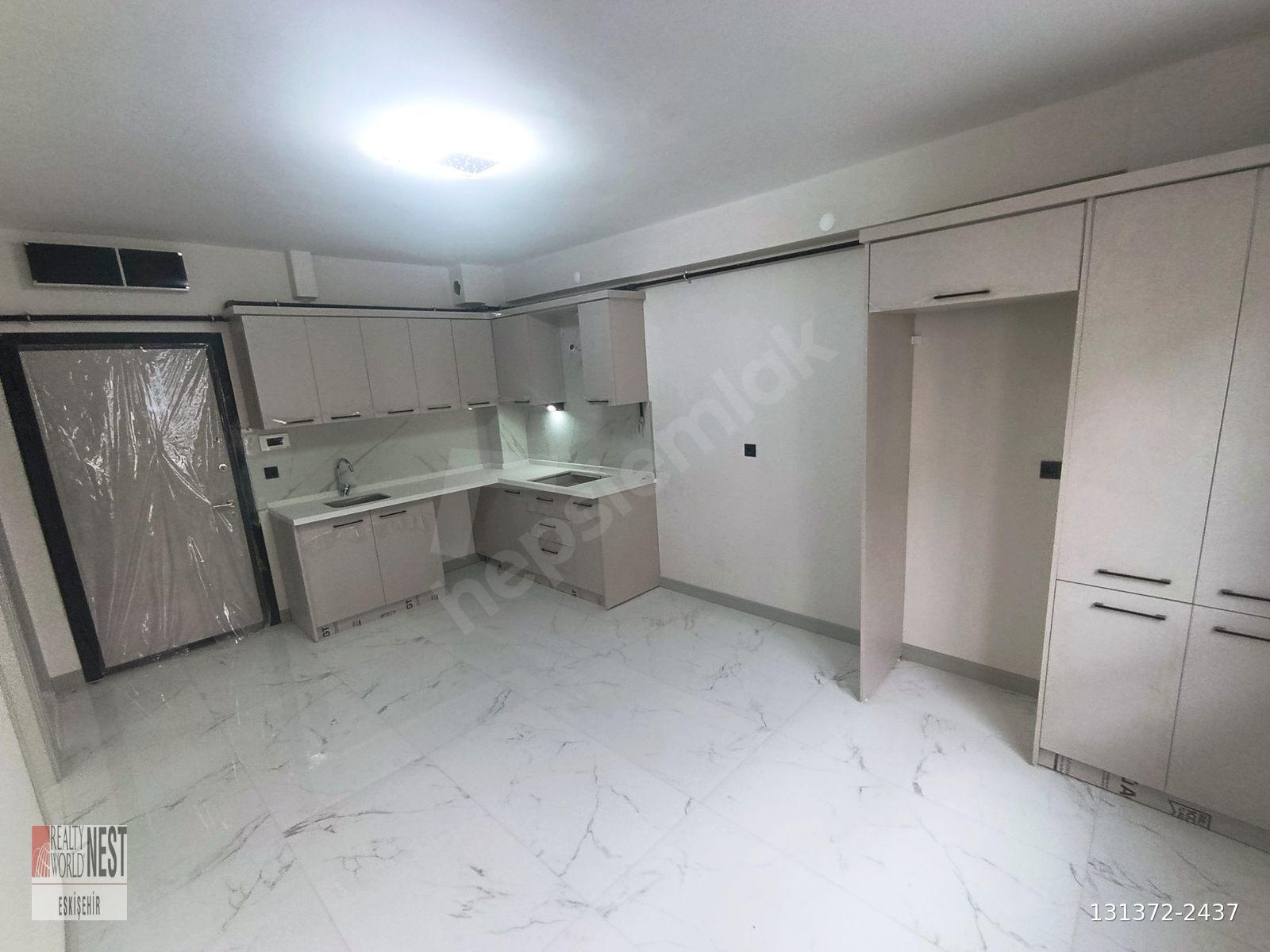 RW NEST'TEN YATIRIMLIK İSKANLI MERKEZİ KONUM SATILIK 1+1 DAİRE