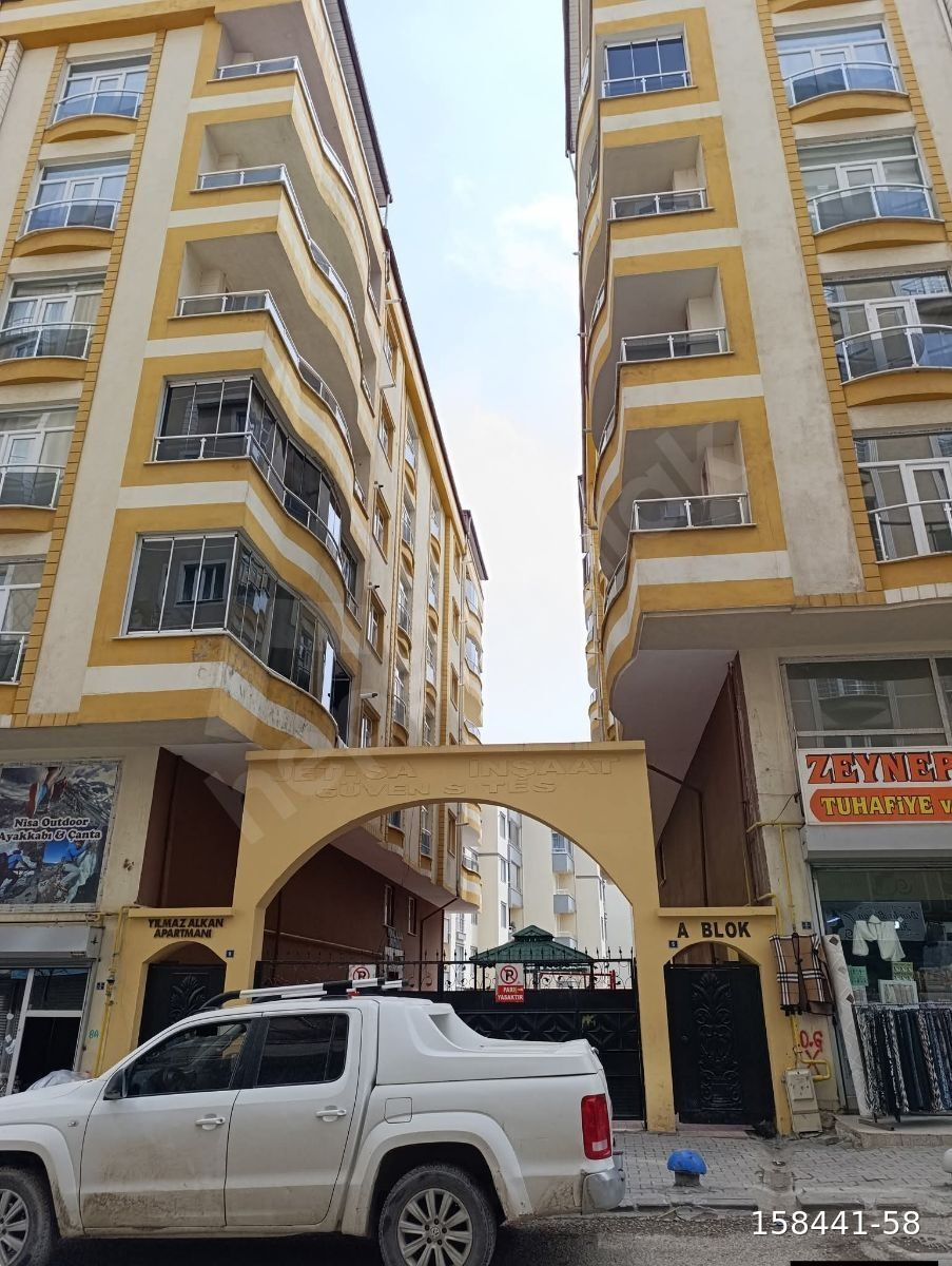 Doğubayazıt Yılmaz Alkan Jetsa sitesinde Acil Satılık 3+1 Daire