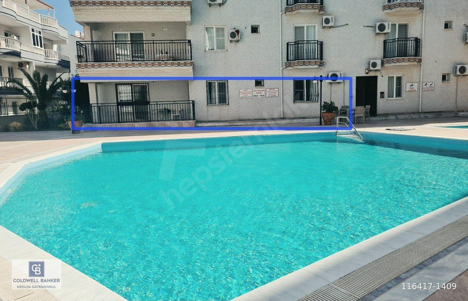 Altınkum'da Havuzbaşı Keyfi! Site İçi Denize Yakın 2+1 Daire!