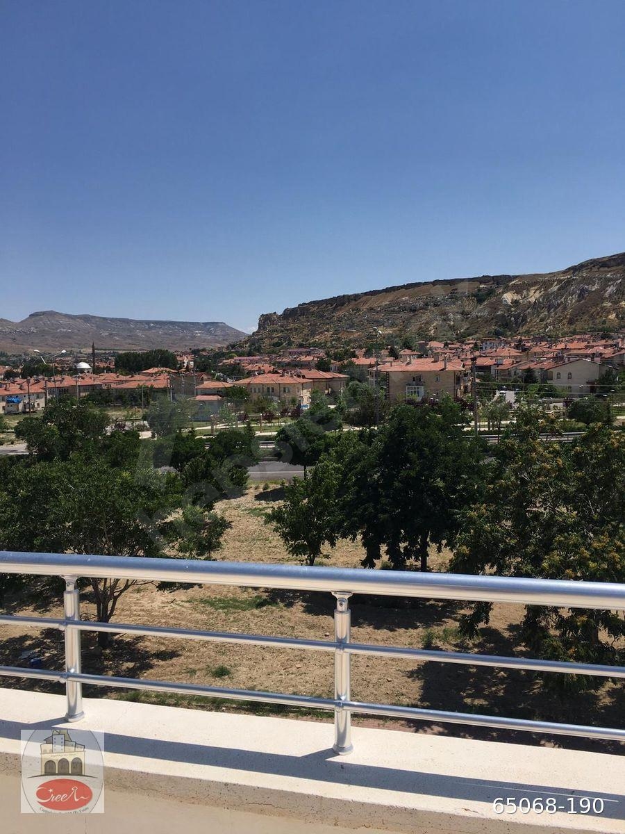 ÜRGÜP ELİT EMLAK'TAN K.ÖNÜ MAH.'DE ÜNİV. YANI 1+1 EŞYALI DAİRE