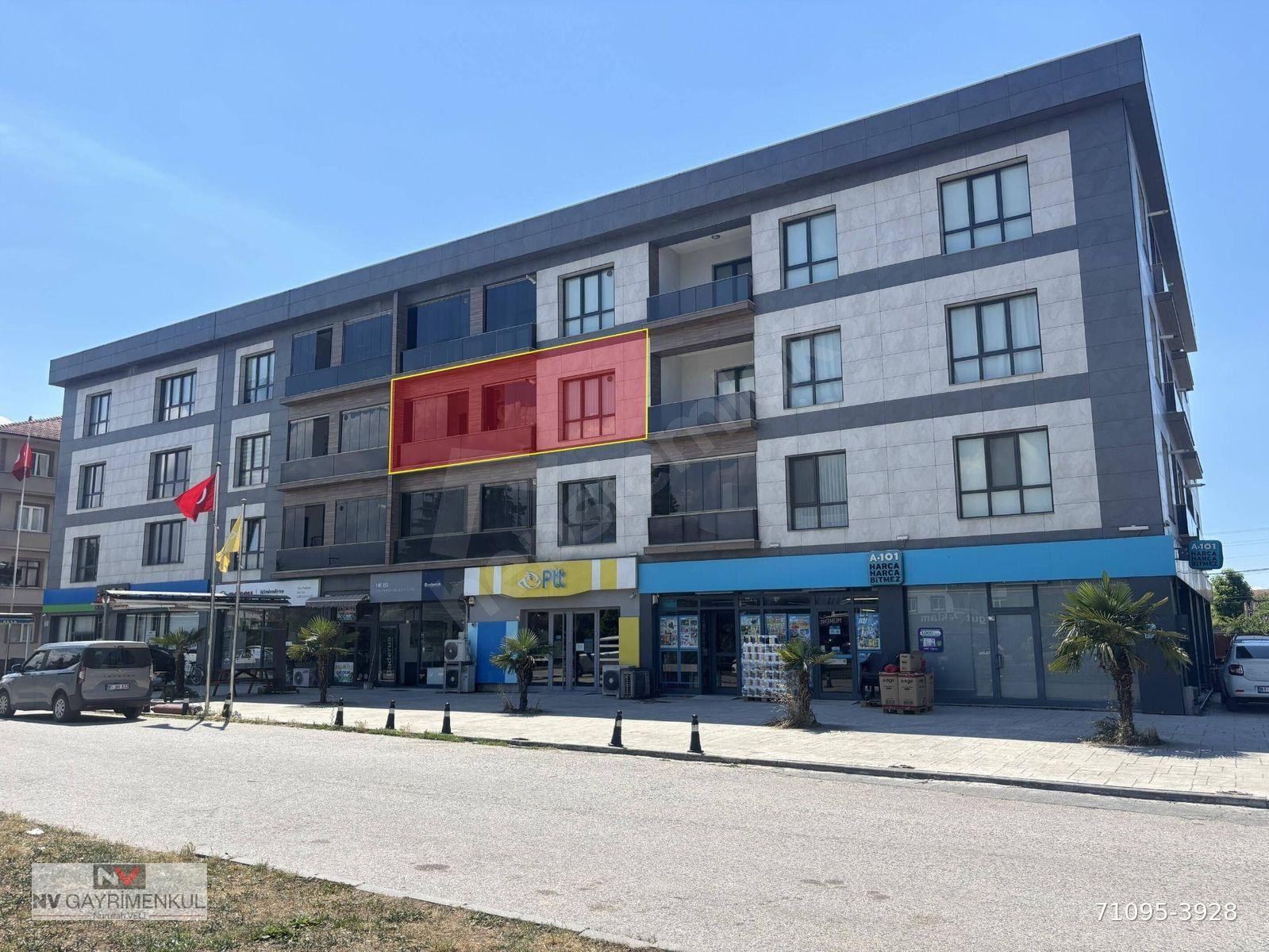 CEDİDİYE MAHALLESİ'NDE 3+1 135 M² SATILIK ARA KAT DAİRE