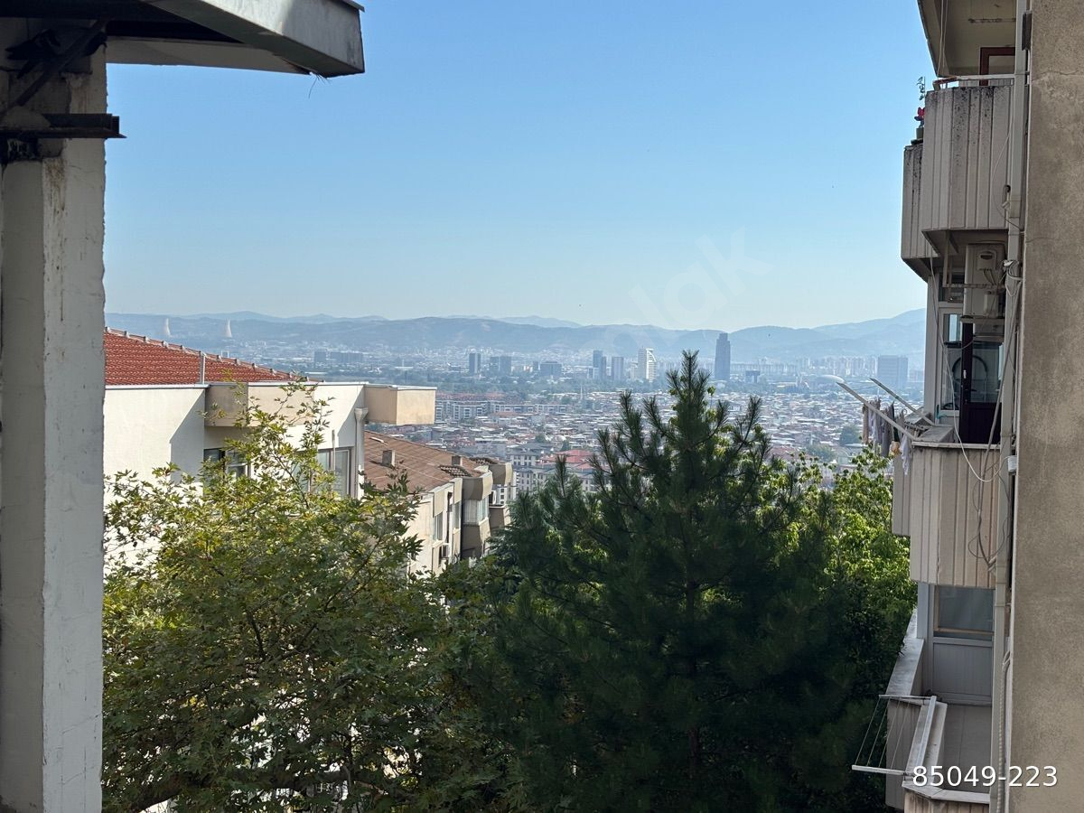 ÇEKİRGE DE SATILIK 200m2 DUBLEKS 5+1 YENİLENMİŞ DAİRE