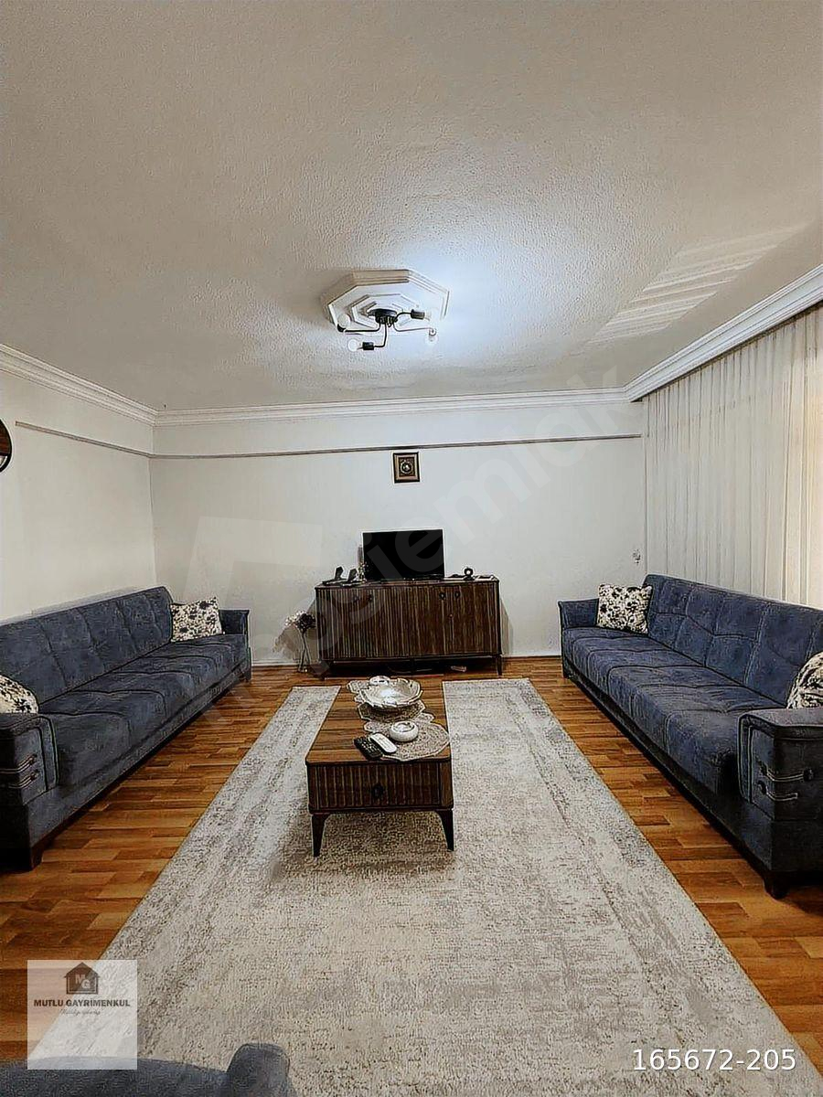Kethüda Mh. Lise Üçgen Park Mevkii 3+1 130² Satılık Arakat