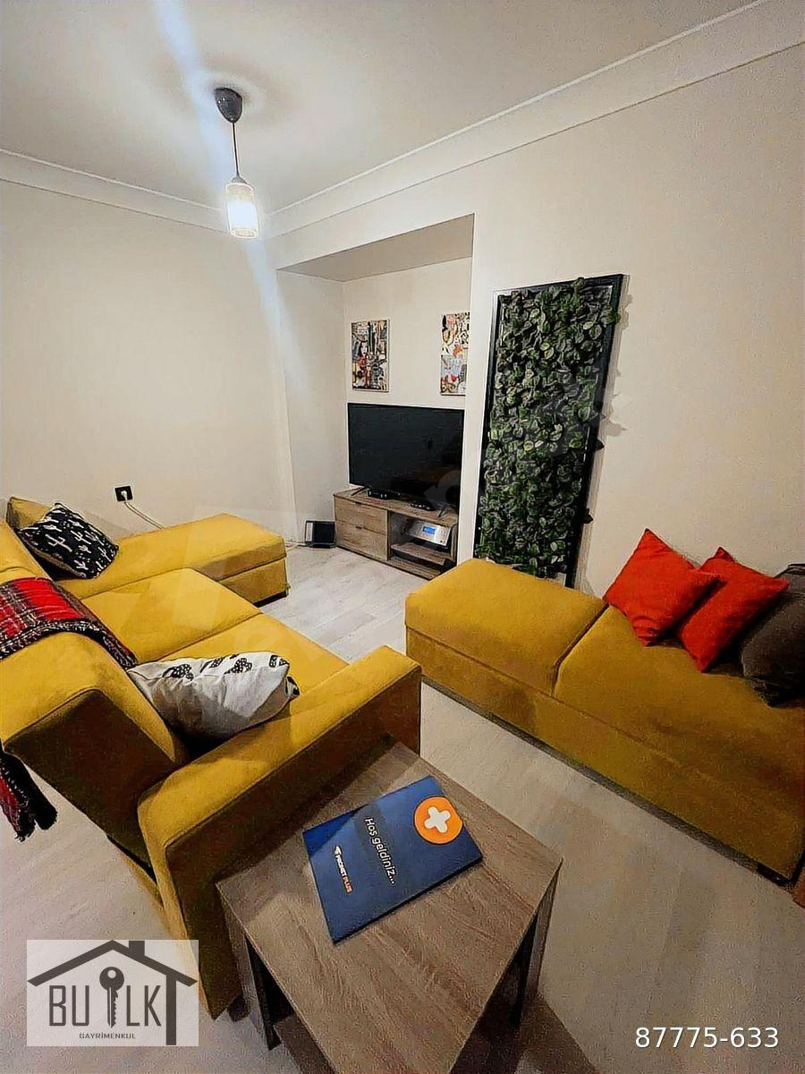 BU İLK ABONELİK AÇIK YAPILI EŞYALI 1+1 MERKEZİ 55M2 OTOPARKLI