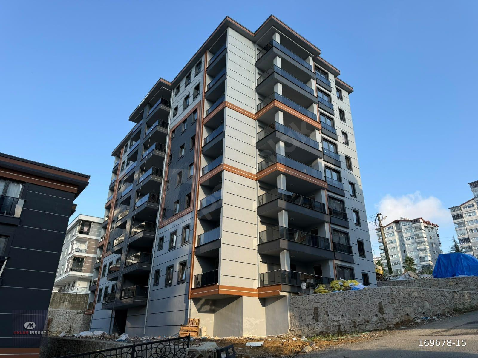 ŞAHİNCİLİ MAHALLESİ 3+1 130 M2 AYRI MUTFAKLI SATILIK DAİRELER