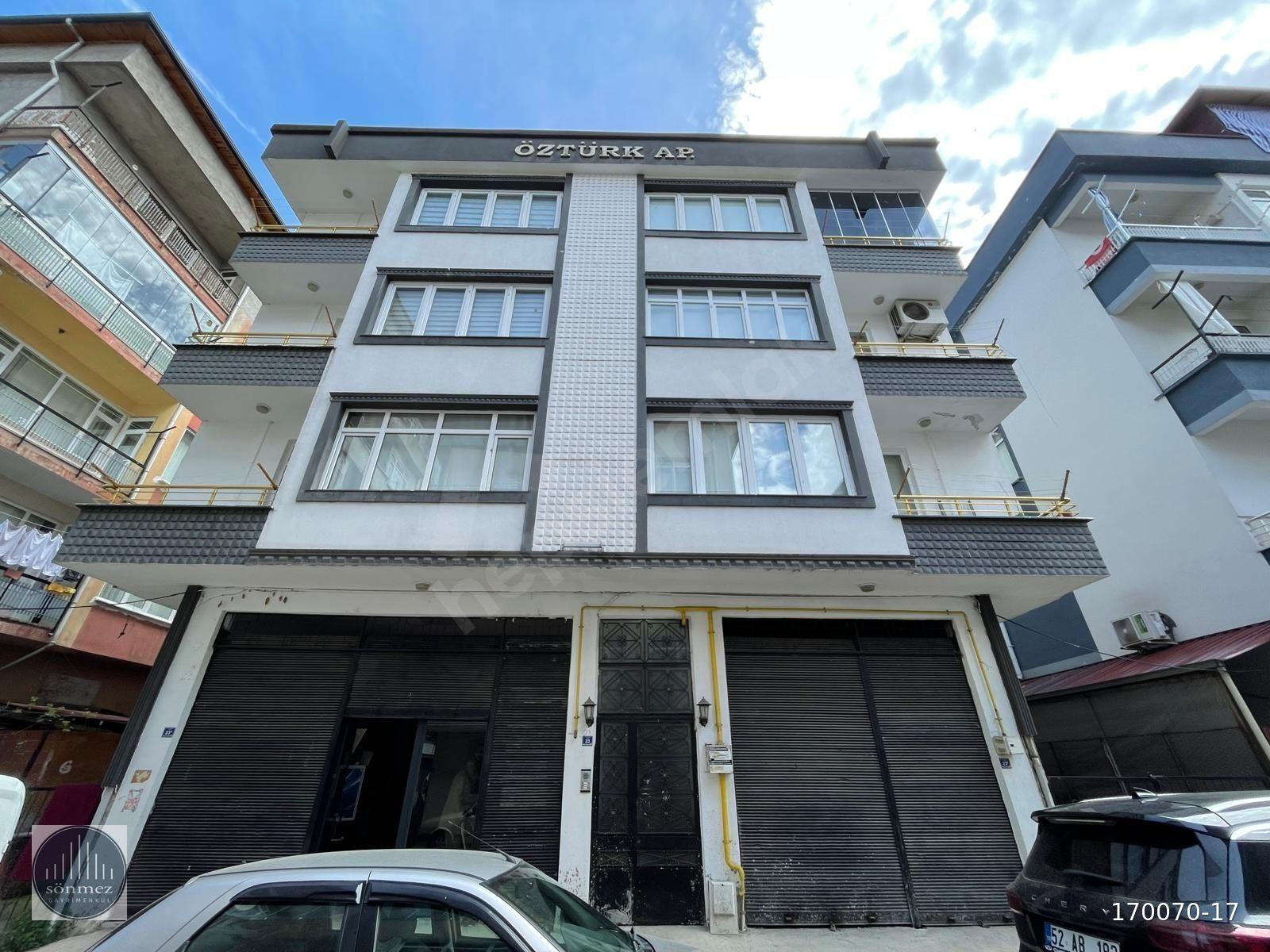 SÖNMEZ'DEN BUCAK MAHALLESİNDE CADDE ÜZERİNDE KİRALIK 2+1