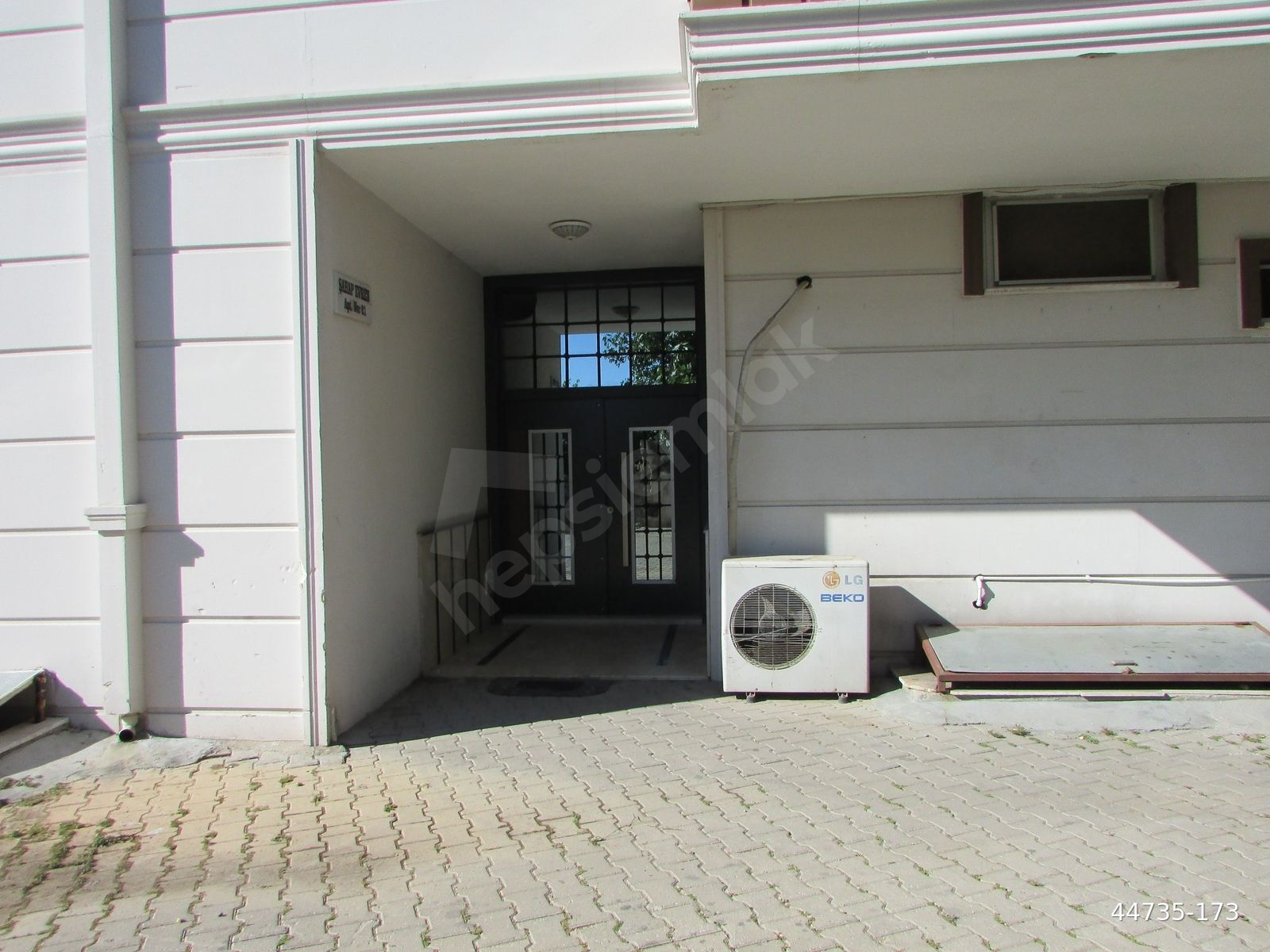 AYVALIK ALTINOVA DA SATILIK DAİRE