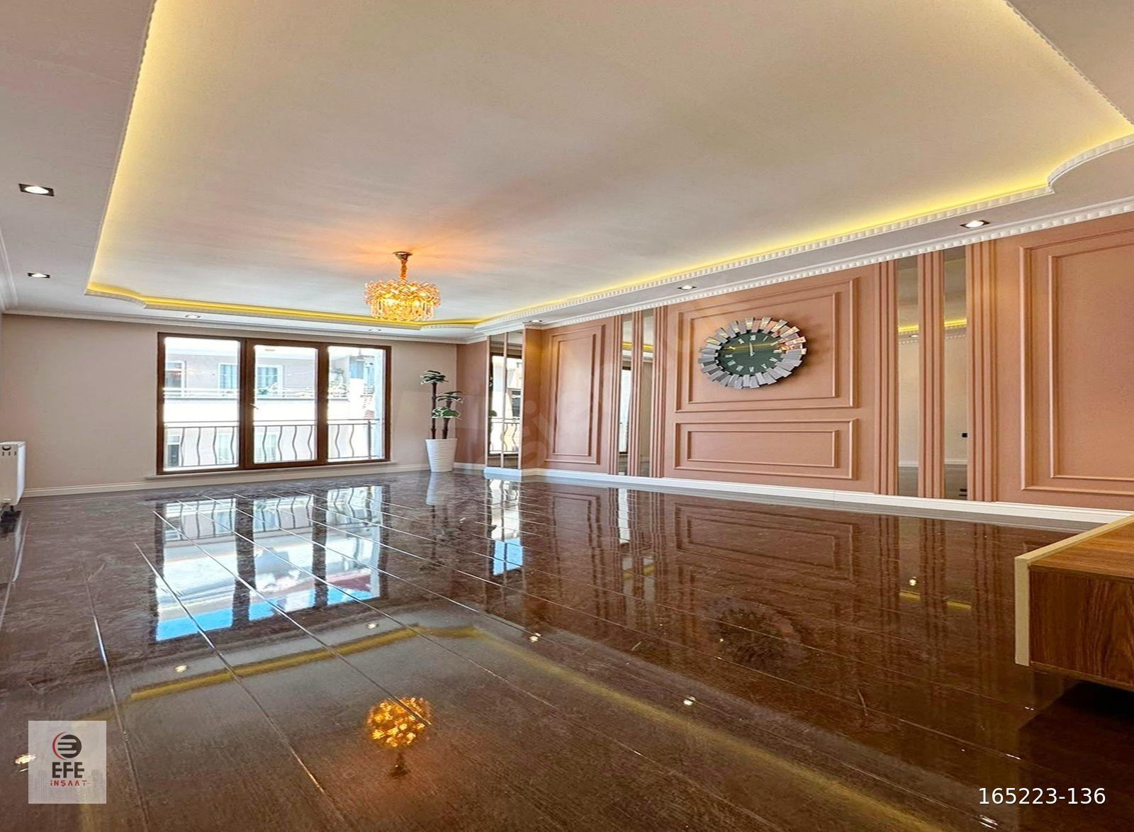 BEYLİKDÜZÜ EFE'DEN GENİŞ M2 ULAŞIMA YAKIN SATILIK 2+1 DAİRE