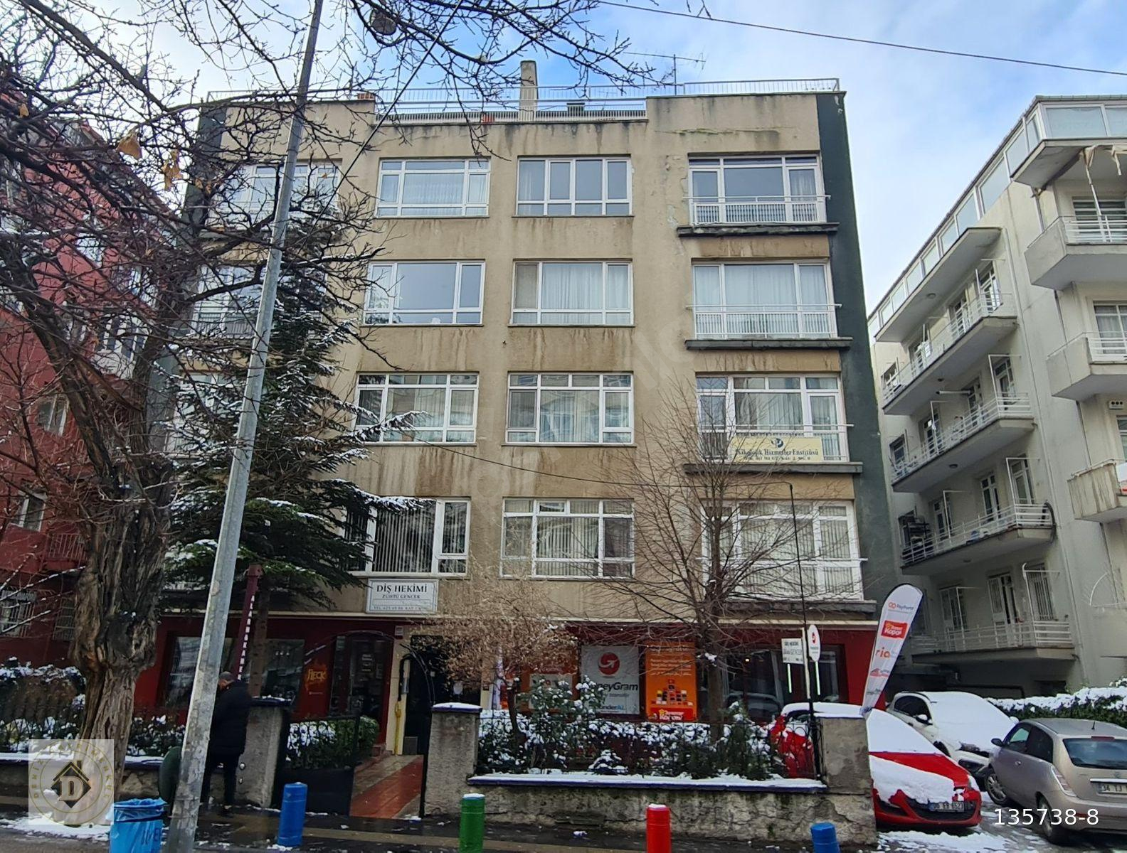 İNKILAP SOKAKTA KATTA 2+1 KİRALIK DAİRE
