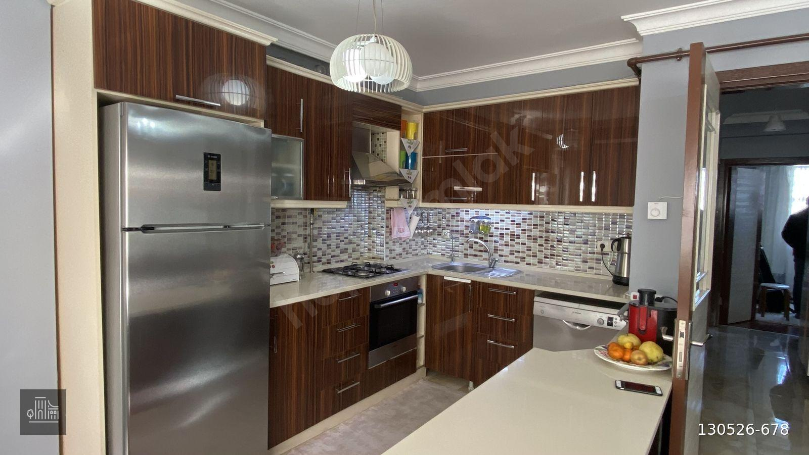 F.ALTAY İSTİNYE PARK YAKINI GENÇ BİNADA GENİŞ 2+1 100M2 ÜÇ CEPHE