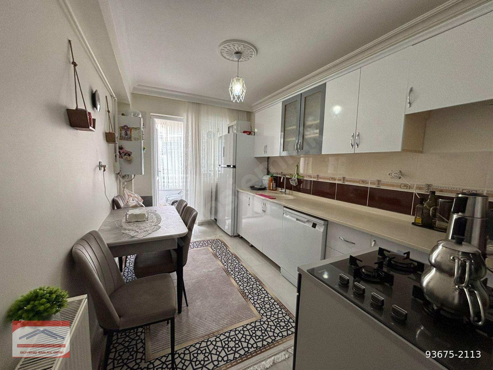 BAHÇELERÜSTÜ DÜZLÜKTE ASANSÖRLÜ ARA KAT SATILIK 3+1 DAİRE