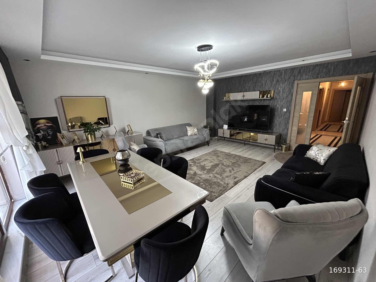 VADİMANZARALI EGE MAHALLESİNDE 3+1 165M2 3 CEPHELİ SATILIK DAİRE