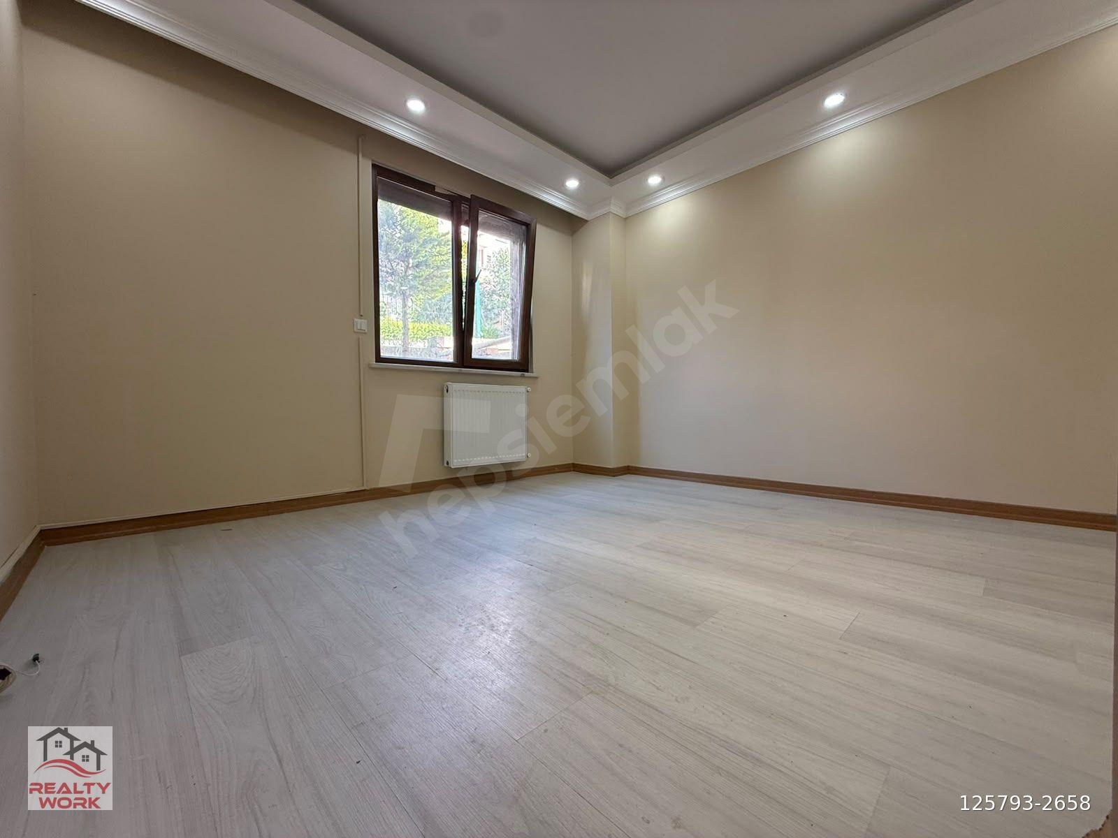 R.WORKTEN AŞIK VEYSEL CAD. 1.DK 2+1 ELEKTRİKLİ PANJURLU ÇİFT WC