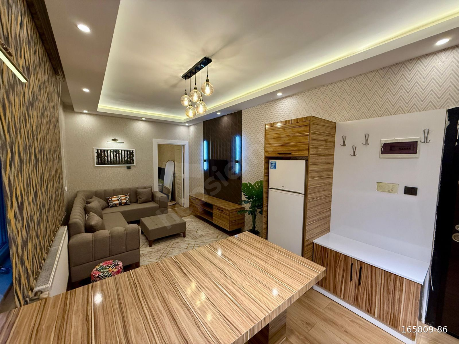 HMT GAYRİMENKUL DEN EŞYALI LÜKS TASARIMLI 1+1 DAİRE