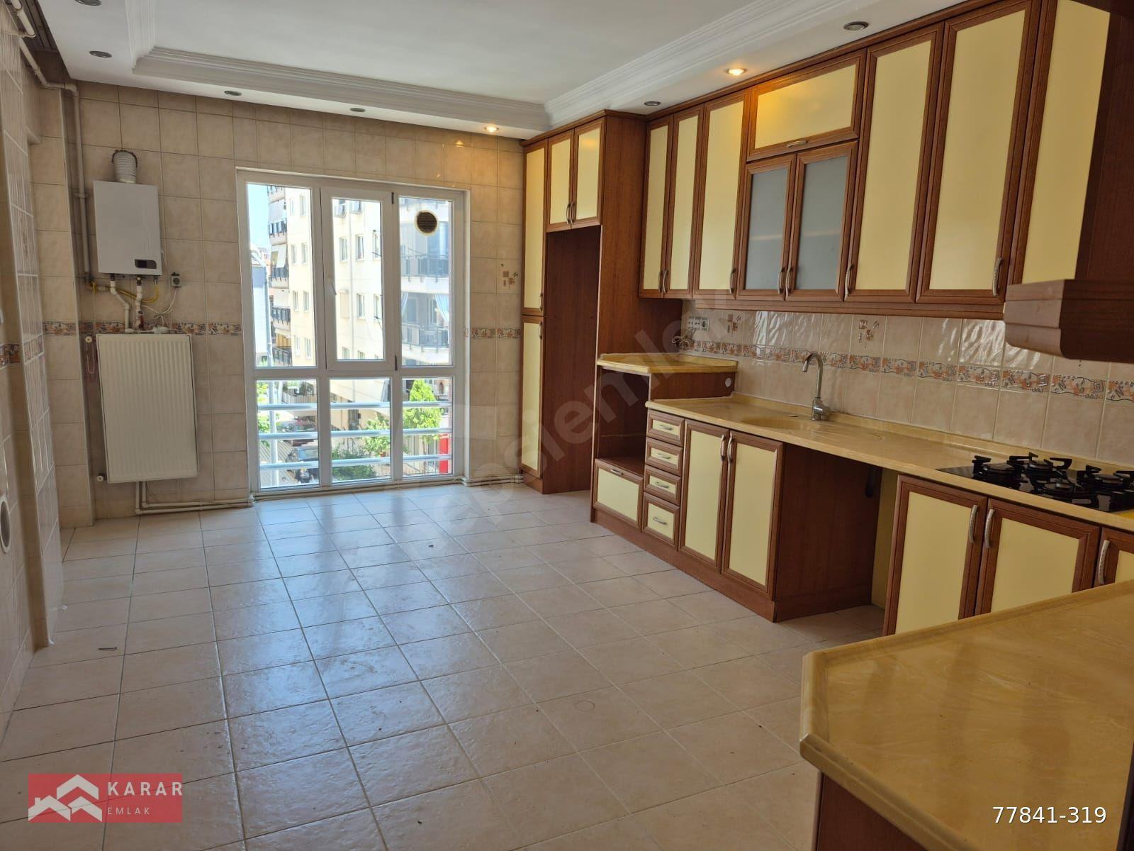 KARAR EMLAKTAN AKKONAKTA LÜX 4+1 220M2 ASANSÖRLÜ KOMBİLİ ARAKAT