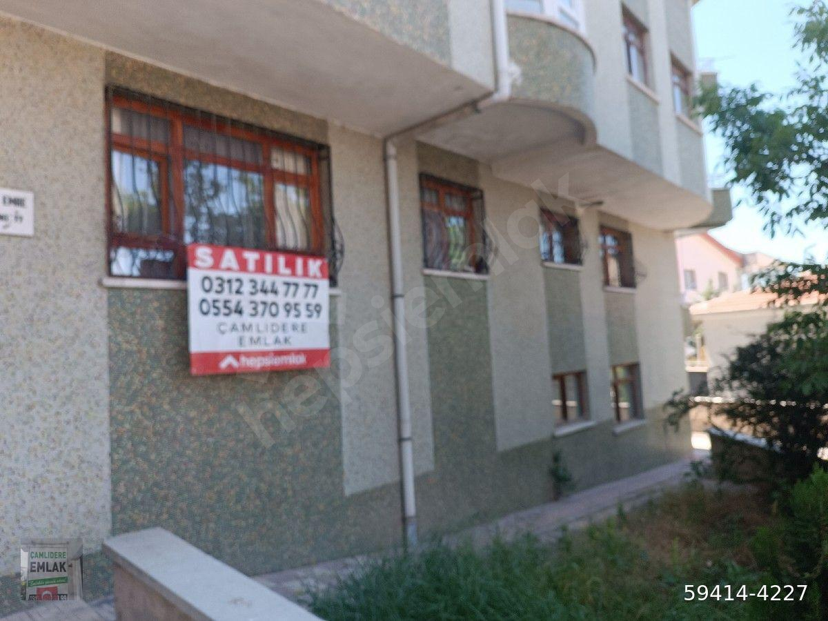 ÇAMLIDERE EMLAKTAN 471 SOKAKTA KAT KONUMUNDA 90M2 2+1 BALKONLU YÜKSEK GİRİŞ ALTI DOLU