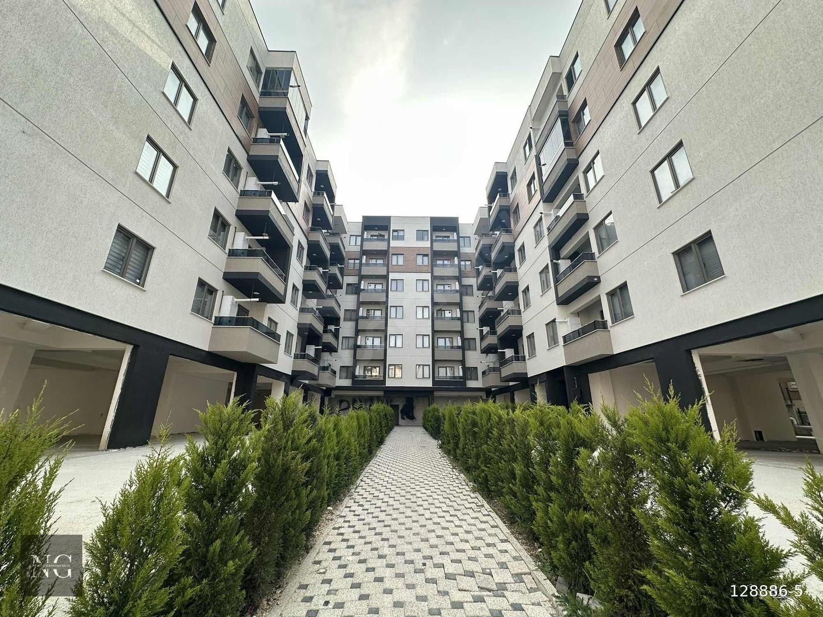 NERGİSTEN SATILIK SİTE İÇİ FULL EŞYALI 1+1 LÜKS DAİRE